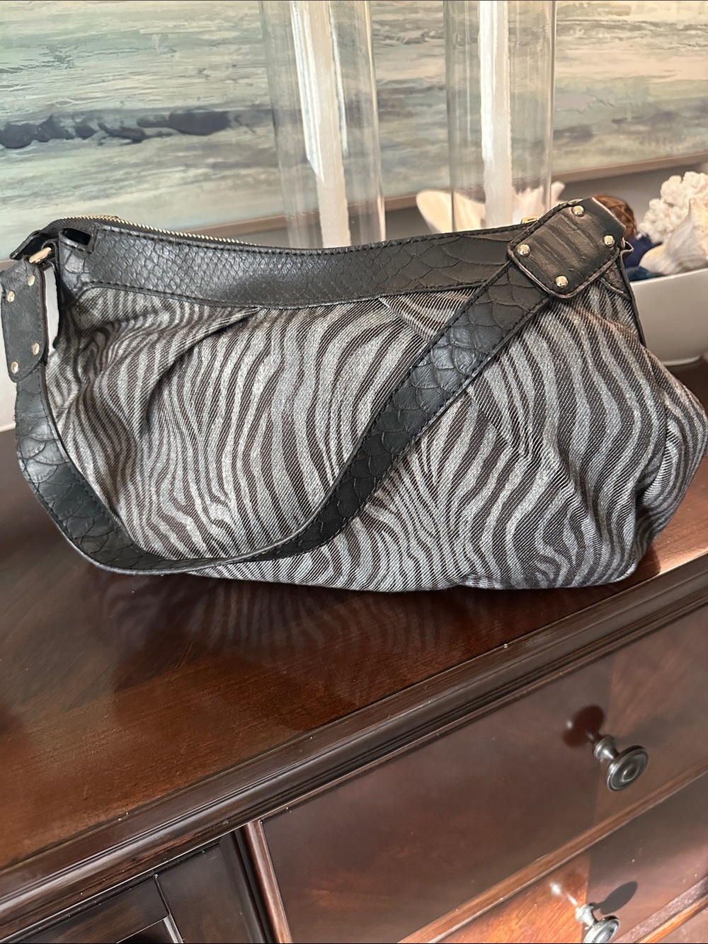 Guess Black & Gray Zebra-Print Shoulder Bag Y2K - Picture 2 of 8